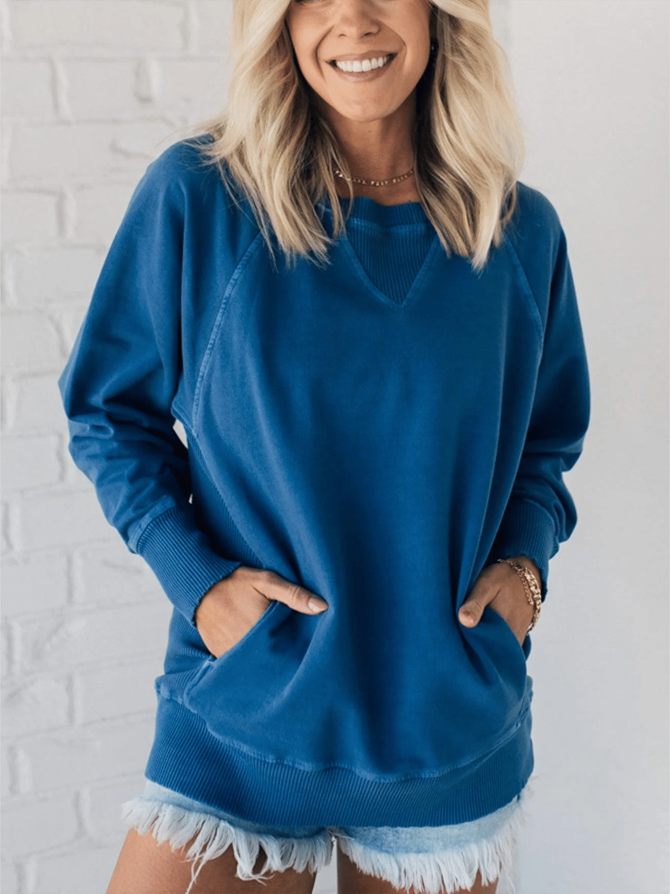 LIVANE – MODIG ELEGANT STICKAD TRÖJA