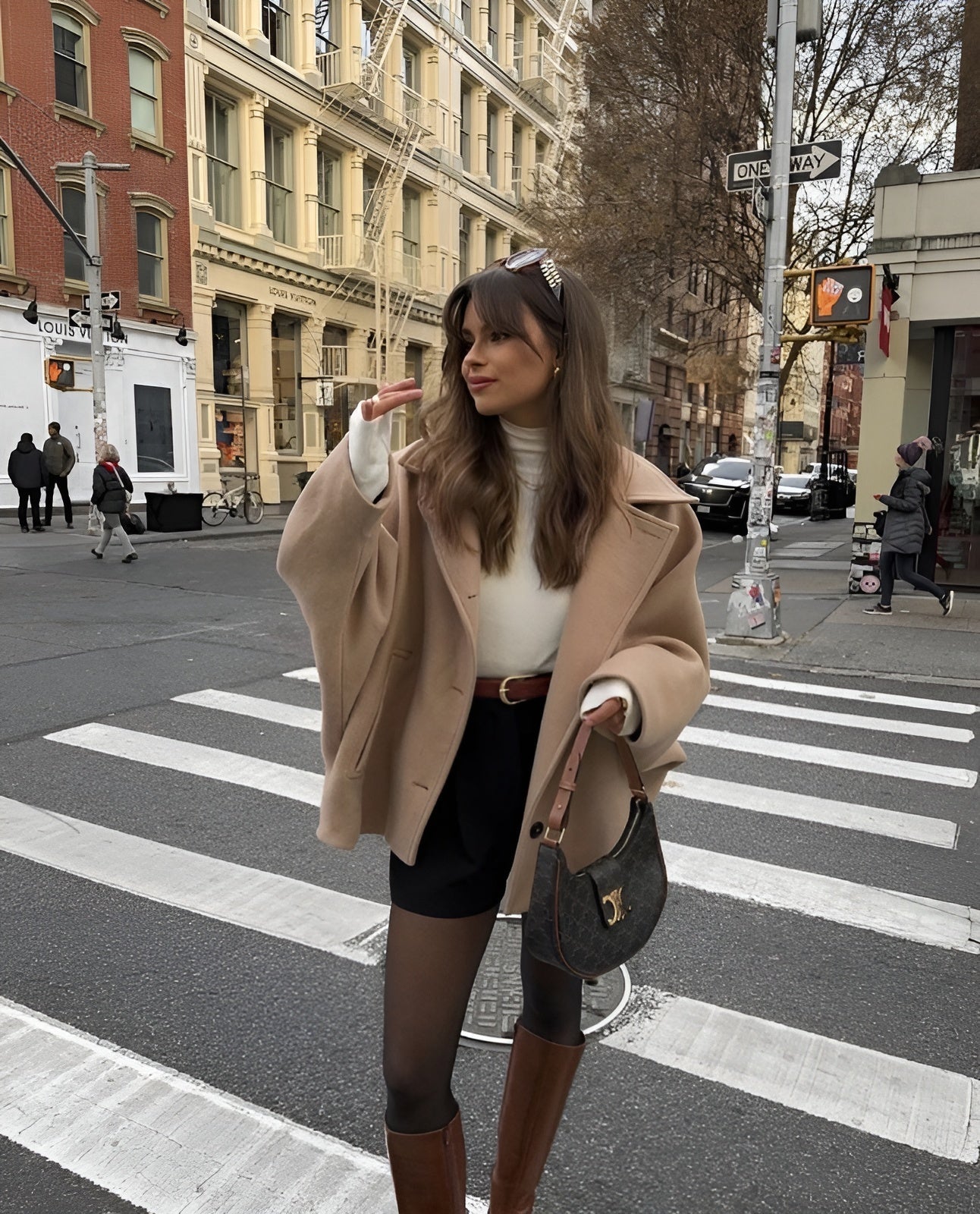 ELINA – EXKLUSIV STAD CHIC YTTERPLAGG