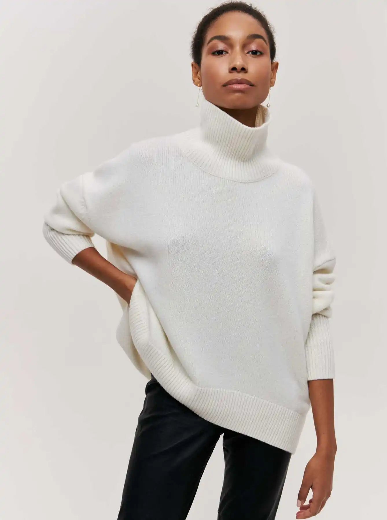 MAEVA – HÖGHALSAD STICKAD PULLOVER TRÖJA