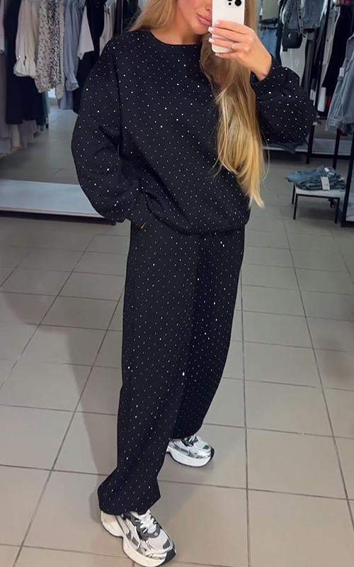 LAILA - ELEGANT BEKVÄM LOUNGESET FÖR HEMMET