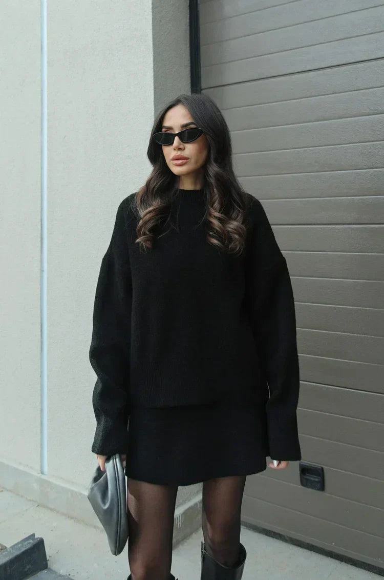 LYANNAH - ELEGANT STICKAD TVÅDELAD SET