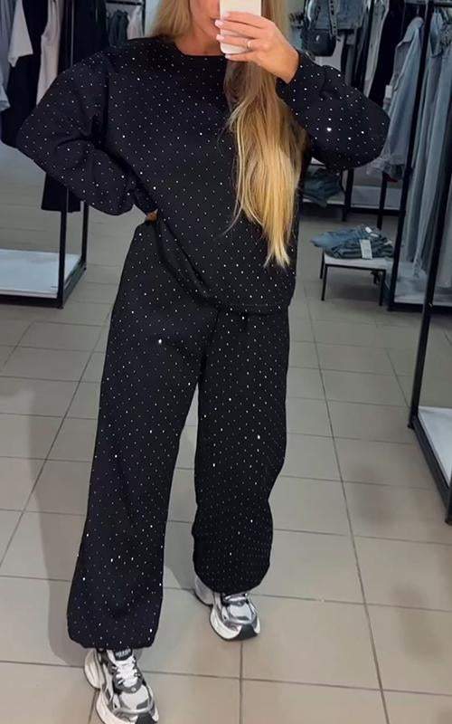 LAILA - ELEGANT BEKVÄM LOUNGESET FÖR HEMMET